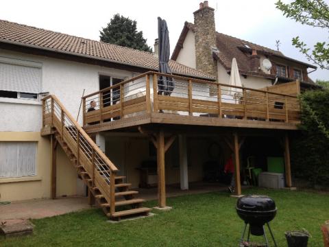 Votre spécialiste de la terrasse en bois dans le 92 : la terrasse autoportante en bois