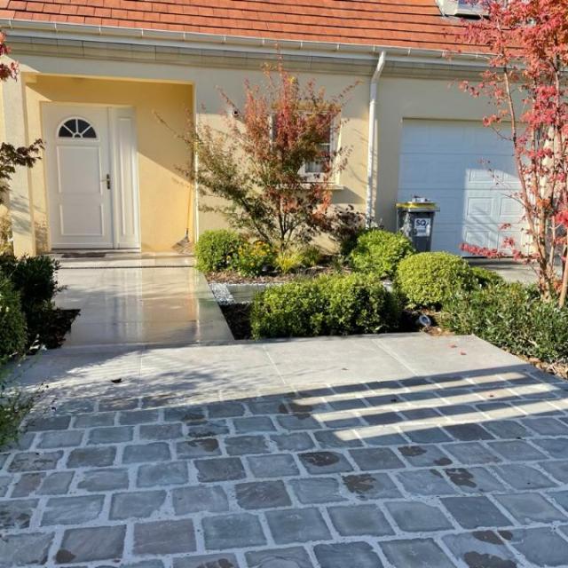 Aménagement total d'un jardin sur les clayes sous bois - Spa / terrain de boule / terrasse