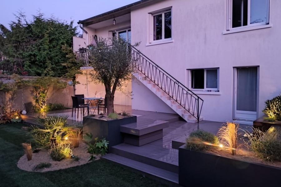 Aménagement d'un jardin de ville (Fontenay aux Roses)  et de sa terrasse.